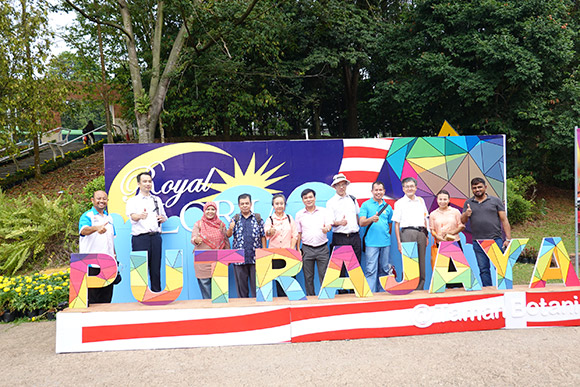 Group photo in the flower festival