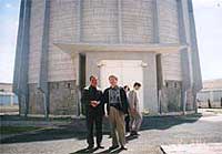 ダラト原子力研究所の研究炉の視察